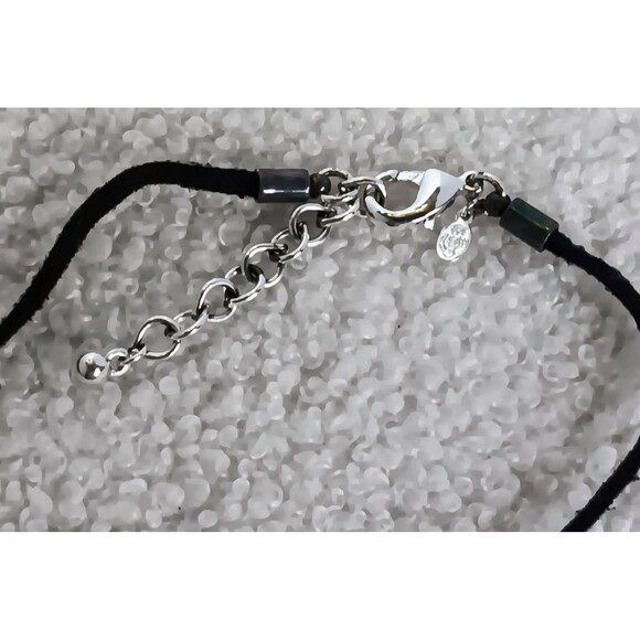 Premier Designs Black Suede Cord Etched Silver Tone Pendant Necklace 18-19.5 in - Picture 7 of 8